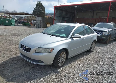 2011 Volvo S40 T5/T5 R-Design из США, поврежденный, VIN YV1672MS3B2534074